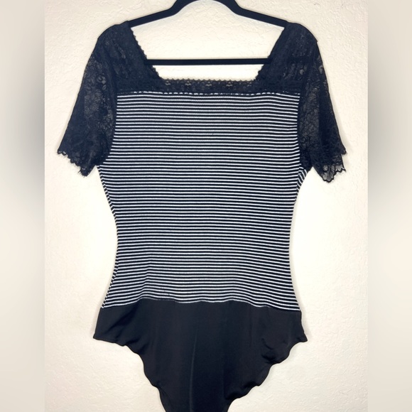 White Birch Bodysuit Black/White Stripes Lace Short Sleeve Women’s 1X - Picture 5 of 9